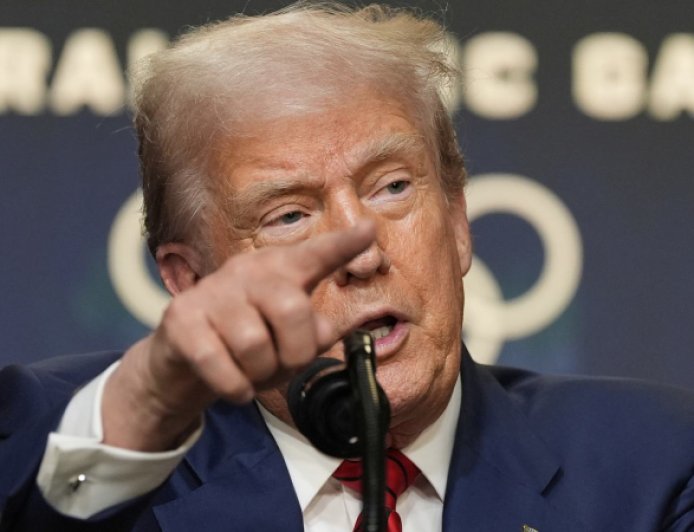 இந்தியா, ரஷ்ய எண்ணெய் வாங்குவதில் சீனாவுக்கு மிகவும் நெருக்கமாக இருக்கிறது; இதனால் நிறைய இரண்டாம் நிலை தடைகள் வரும். – டிரம்ப்