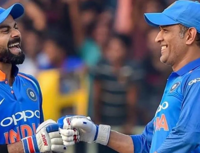 மிமிக்கிரி-யில் பட்டையை கிளப்புவார்... கோலி குறித்து தோனி ஓபன் டாக்